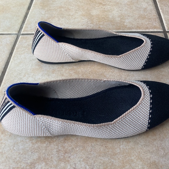 Rothys Size 7 Tuxedo The Square - Great Condition - Picture 10 of 12